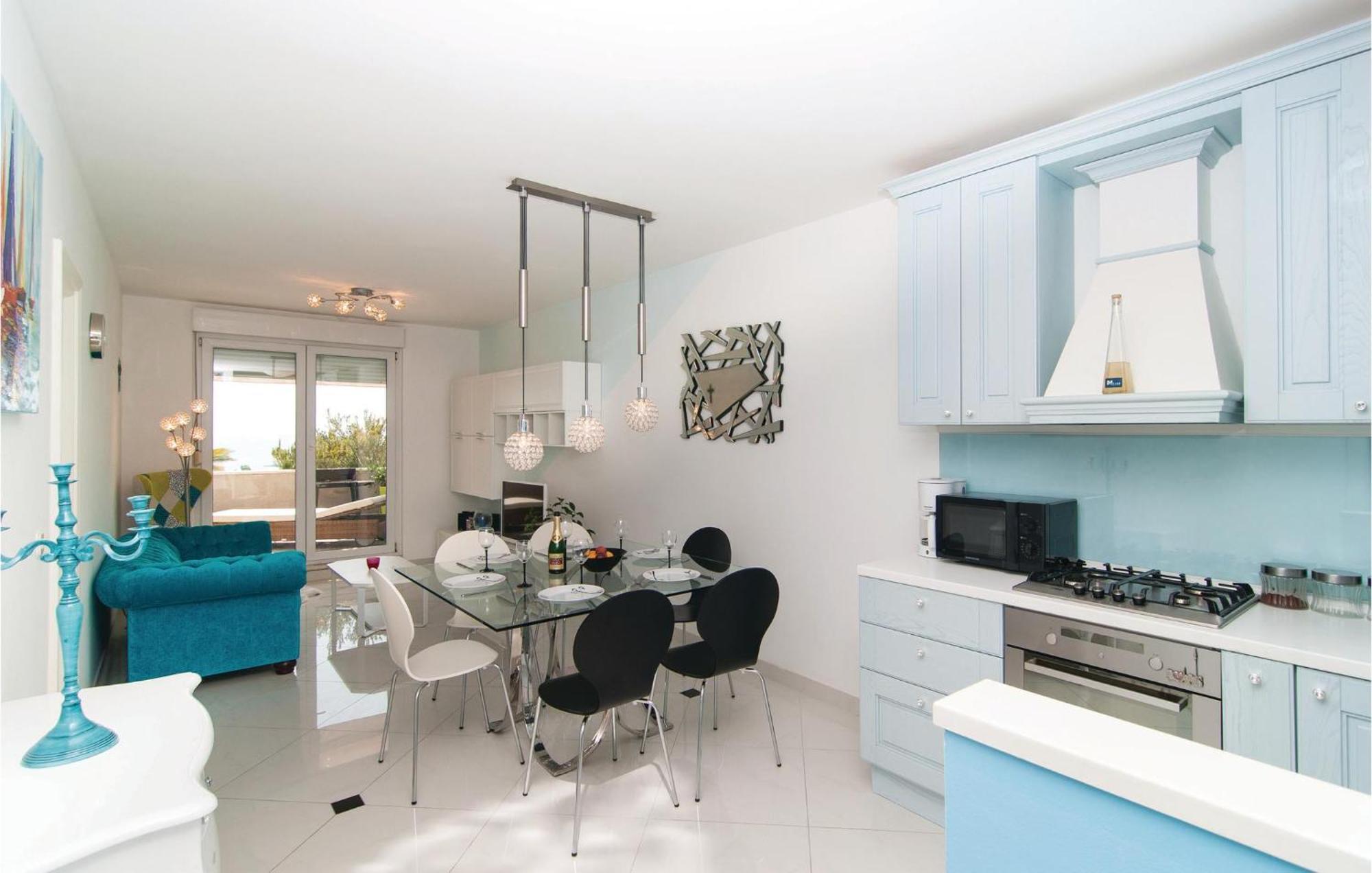 Awesome In With Kitchen Apartment *