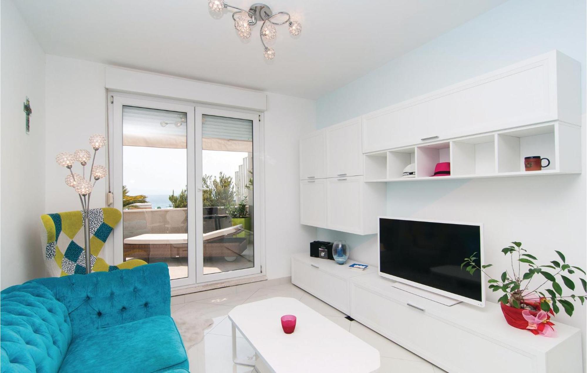 Awesome In With Kitchen